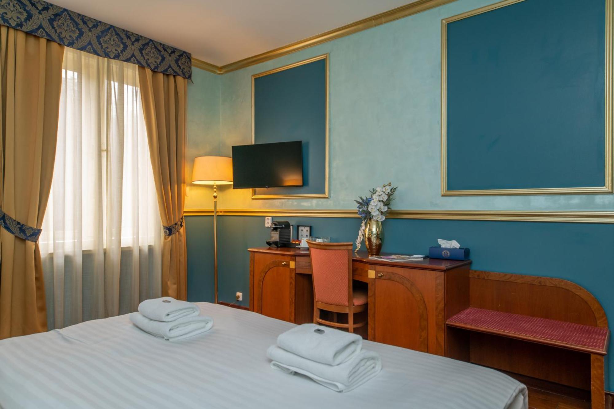 Hotel Kinsky Fountain Praga Exterior foto