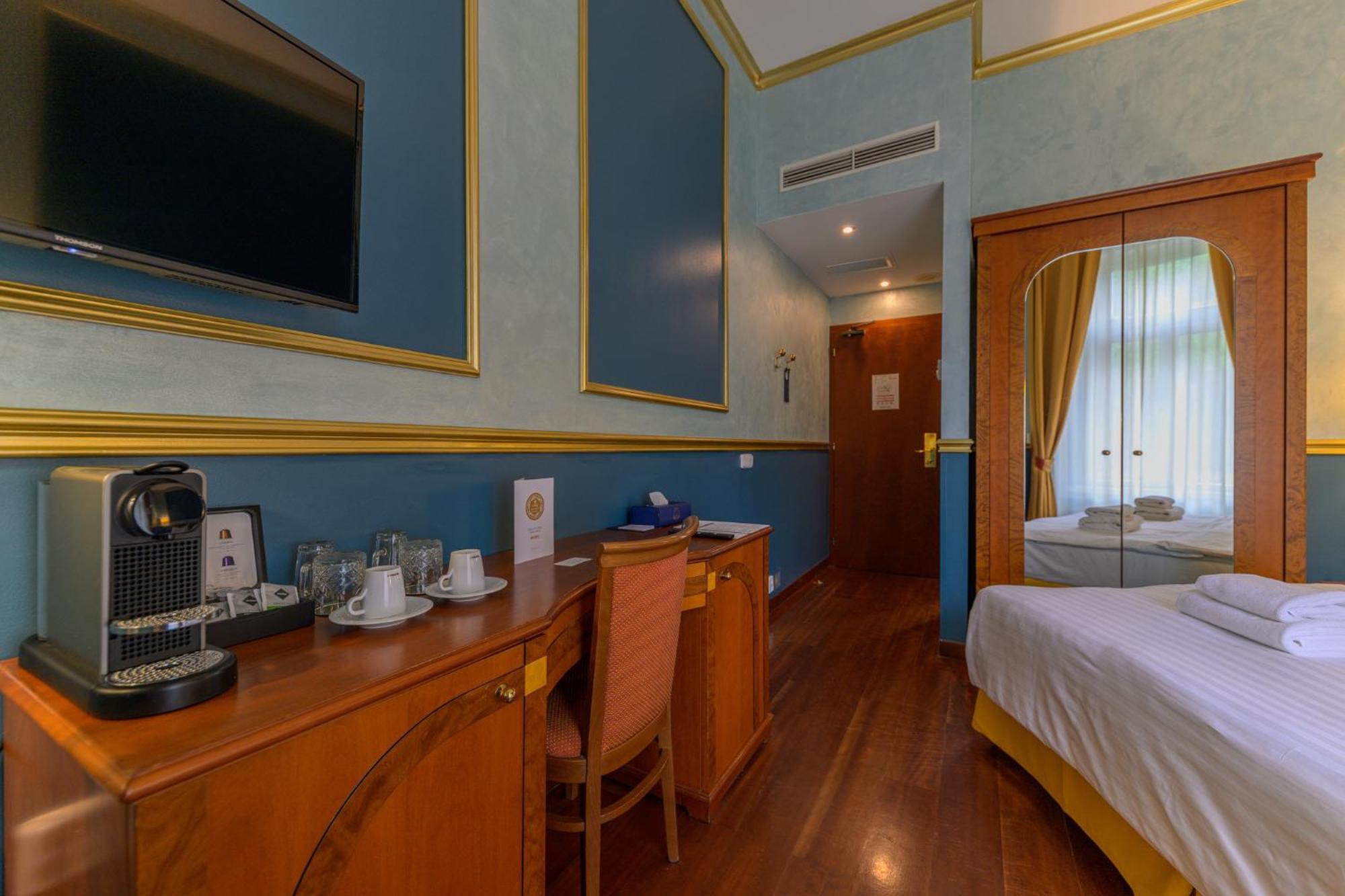 Hotel Kinsky Fountain Praga Exterior foto