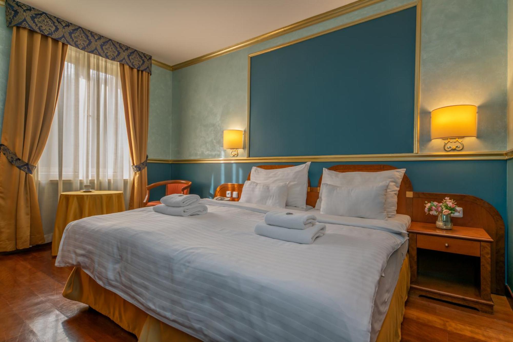 Hotel Kinsky Fountain Praga Exterior foto