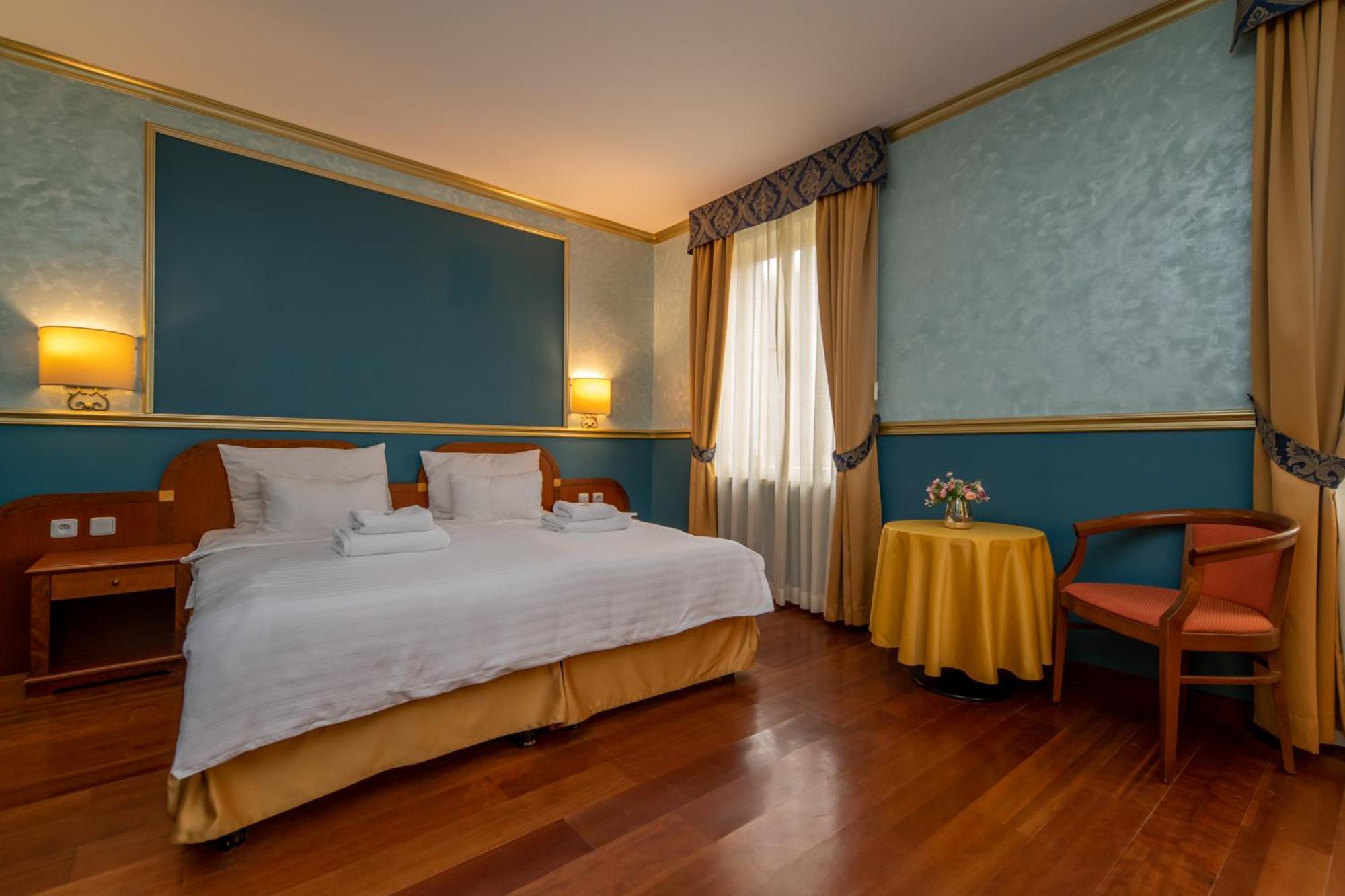 Hotel Kinsky Fountain Praga Exterior foto