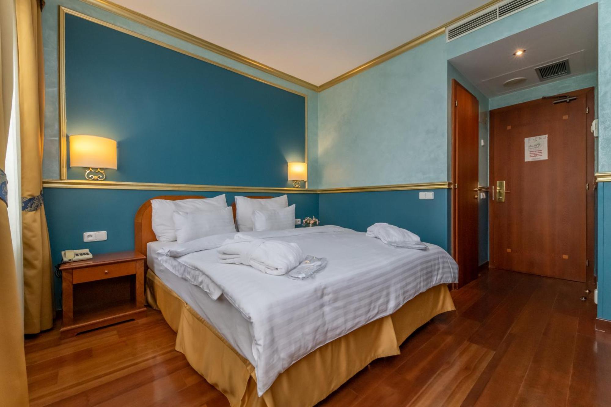 Hotel Kinsky Fountain Praga Exterior foto